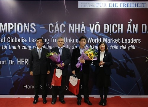 BCI tài trợ ĐH Ngoại thương Hà Nội, tổ chức thành công tọa đàm “Những nhà Vô địch ẩn danh”